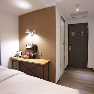 Budget Single Room